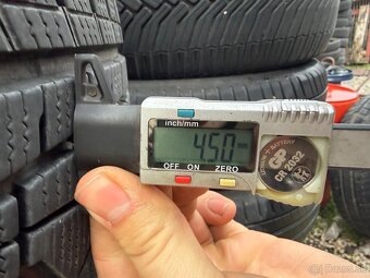 Hankook Winter icept evo2 215/65 R17 - 3