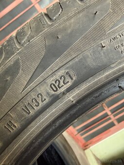 Pirelli scorpion 255/40 R20 - 3