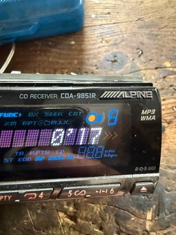 Alpine CDA-9851R - 3