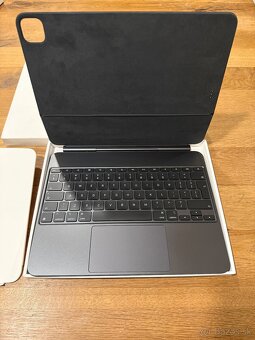 Apple Magic Keyboard 11” A2974 pre iPad Pro/Air - 3