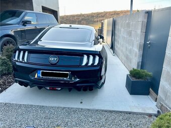 Ford Mustang 5.0 gt - 3
