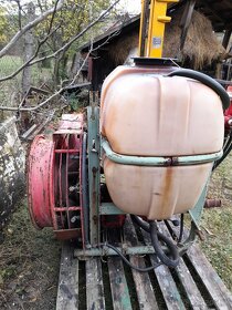 Postrekovac rosic zavesný za traktor - 3