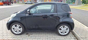 Toyota iQ 1,0 automat CVT max. - 3