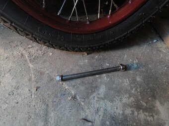Zadné koleso jawa 350/250 - 3