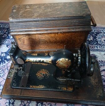 Kufrikový šijací stroj - 3