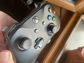 Xbox one x - 3