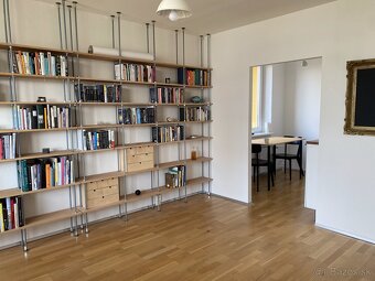 Slnečný kompletne zrekonštruovaný 3-i byt s veľkou loggiou - 3