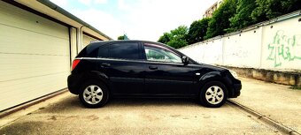 Kia Rio - 3