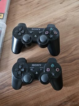 PlayStation 3 FAT 80 GB + 2 ovládače + 18 hier - 3