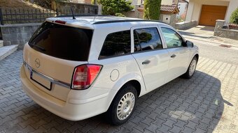 Opel Astra H Combi - 3
