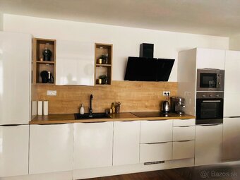 NA PREDAJ:Elegantný 2-izbový byt s infra saunou v BB centrum - 3