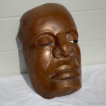 Maska měděná starožitná tučně vytepaná - 3