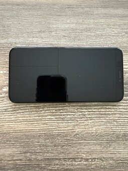 iPhone xs - 3