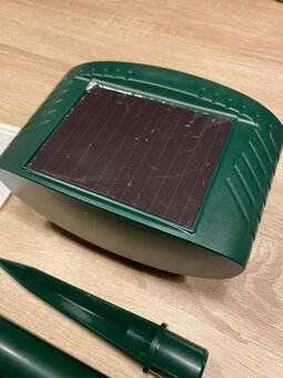 Ultrazvukový odplašovač zvierat s pohybovým senzorom - 3