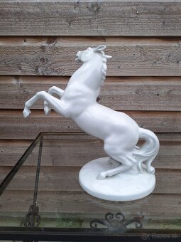 Starozitni porcelanovy koník - 3