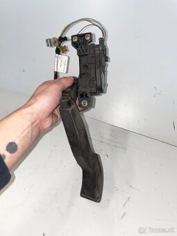 VW Passat B5 potenciometer plynového pedálu - 3