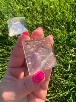 Kristalova pyramida - 3