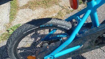 odlahceny detsky bicykel WHITE 16", podobne ako WOOM - 3