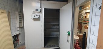 CHLADIACI BOX, MRAZIACI BOX, MRAZIARENSKÝ BOX - 3