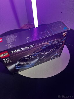 Lego Technic 42176 Porsche GT4 e-performance - 3