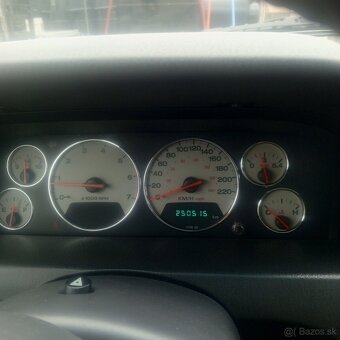 Jeep Grand Cherokee 4,7 v8 - 3