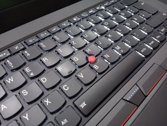 Lenovo thinkpad t460 , Intel(R) Core™i5 ,, 16gb ram , ssd - 3