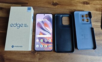 Predam telefon Motorola Edge 50 Neo 8GB/256GB - 3
