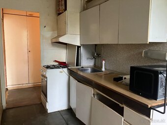 3 izbový byt- Chrenová - 3