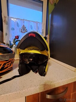 Predam prilbu velkosť L 59-60 - 3