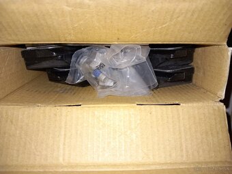 Citroen,C4,DS,Peugeot 5008,Valeo brzdové dosky - 3