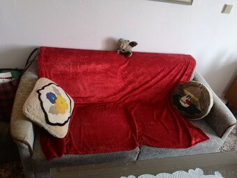 Gauč a 2 kreslá - 3