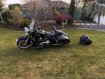 Harley-Davidson Road King Classic - 3
