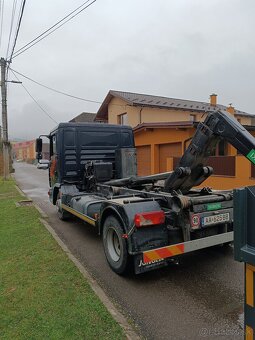 Hákovy nosič kontajnerov - 3