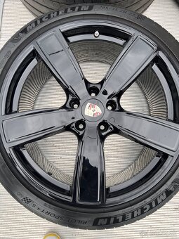 Porsche Cayenne R22 Michelin 4S - 3