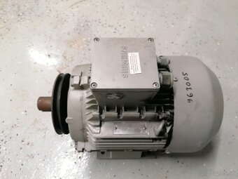 Siemens dvojotáčkový elektromotor. - 3