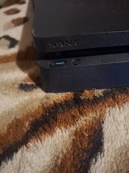 Ps4/uložisko/volant - 3