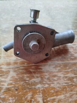 Škoda 1000mb dielu vodná pumpa - 3