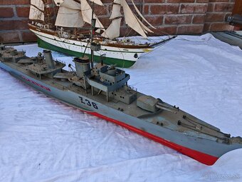 Zbierka modelov drevných lodí - 3