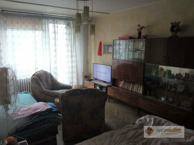 Ponúkame na predaj 4 izbový byt s balkónom v Komárne - 3