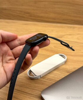 Apple Watch SE 2 (2024) 40mm Midnight - nové, záruka - 3