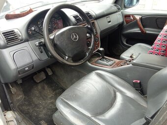 Rozpredám Mercedes ml 163 benzín 3.2 v 6 - 3