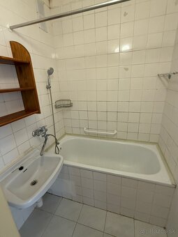 2 izbovy byt s logiou na prenájom sidl. Tarča - 3