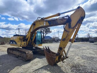 CAT 318 CL - 3