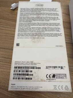 Predám IPhone 11 128GB black - 3