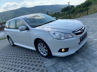 Subaru Legacy Wagon 2.0 i VA CVT 172000km 2010 - 3