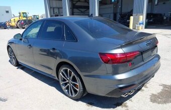 Predám Audi S4 benzín 260Kw rv 2021 176tis km - 3