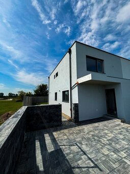 Hľadáme si suseda do dvojdomu v Báči - 3