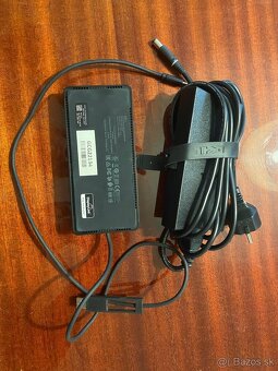 Dokovacia stanica Dell D6000 - 3