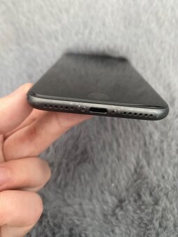 iPhone 8 64gb  - 3
