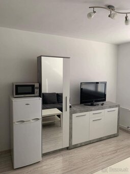 Byt- Garzonka predaj - 3